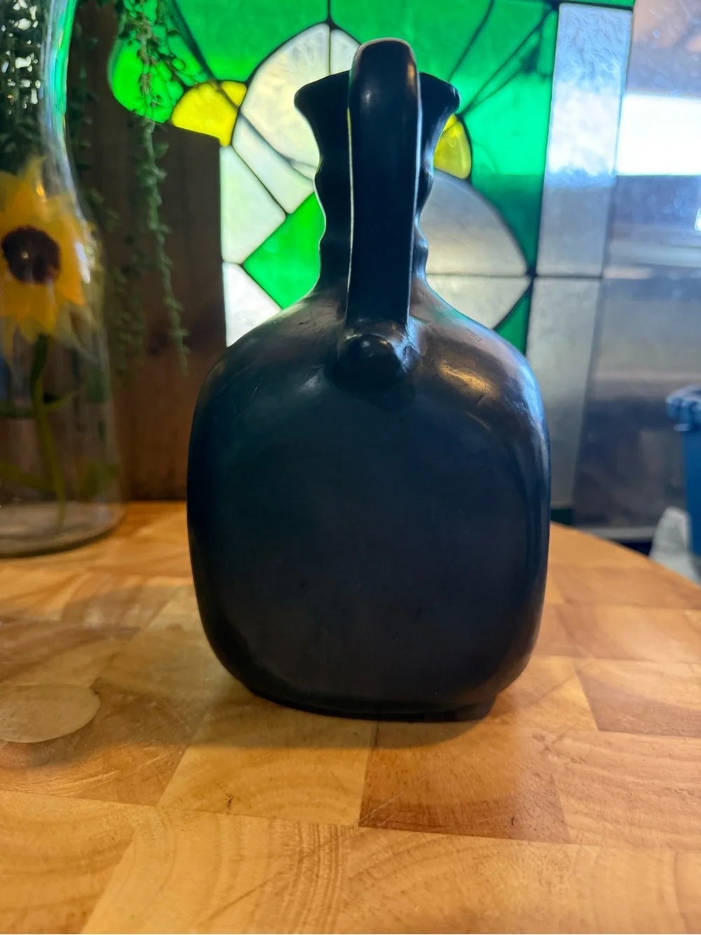 Barro Negro–Style Black Clay Pottery Jug with Etched Flower – 7”